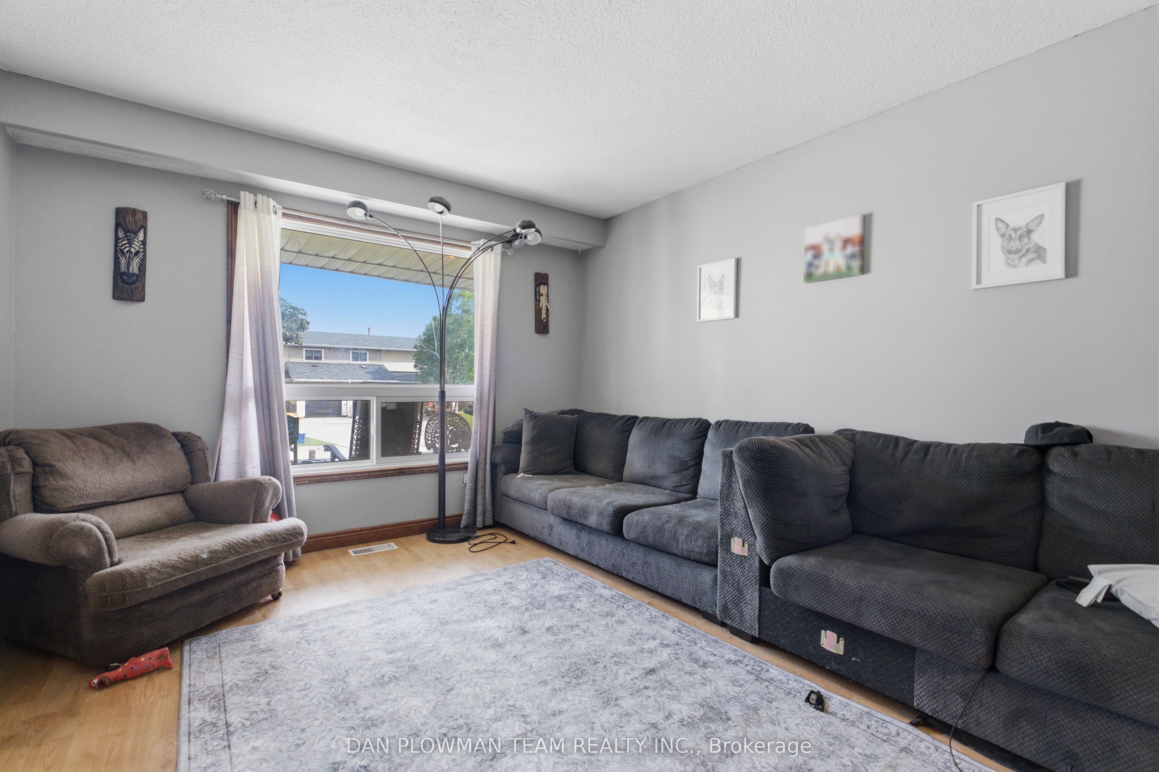 21 Doreen Crescent