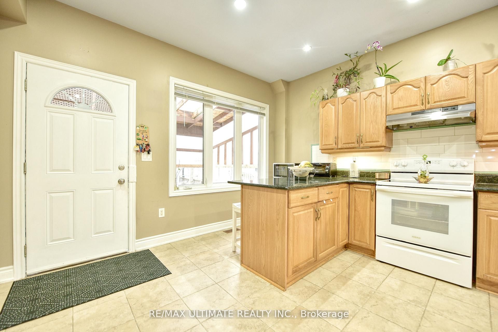227 Earlscourt Avenue