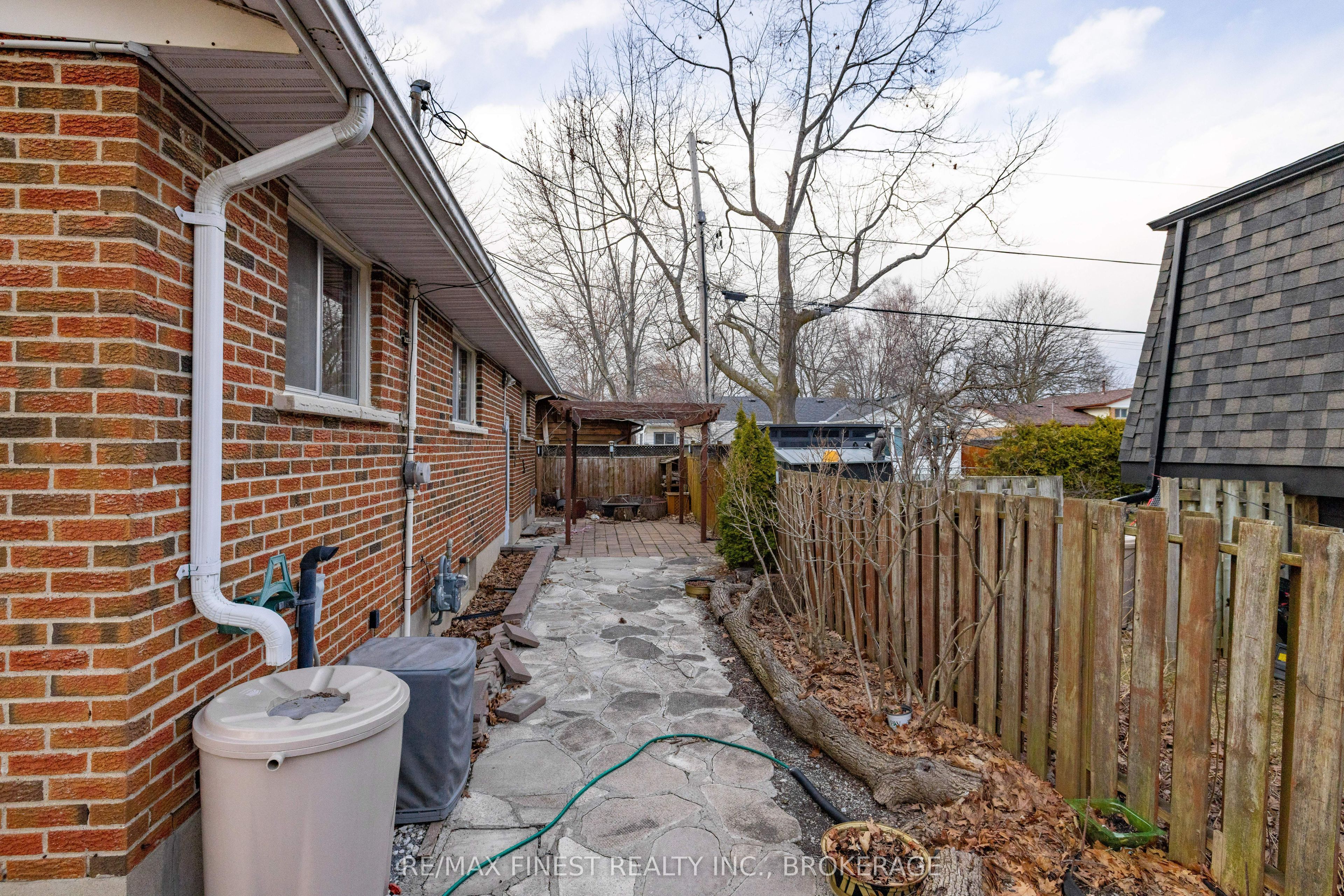 628 Stanford Street