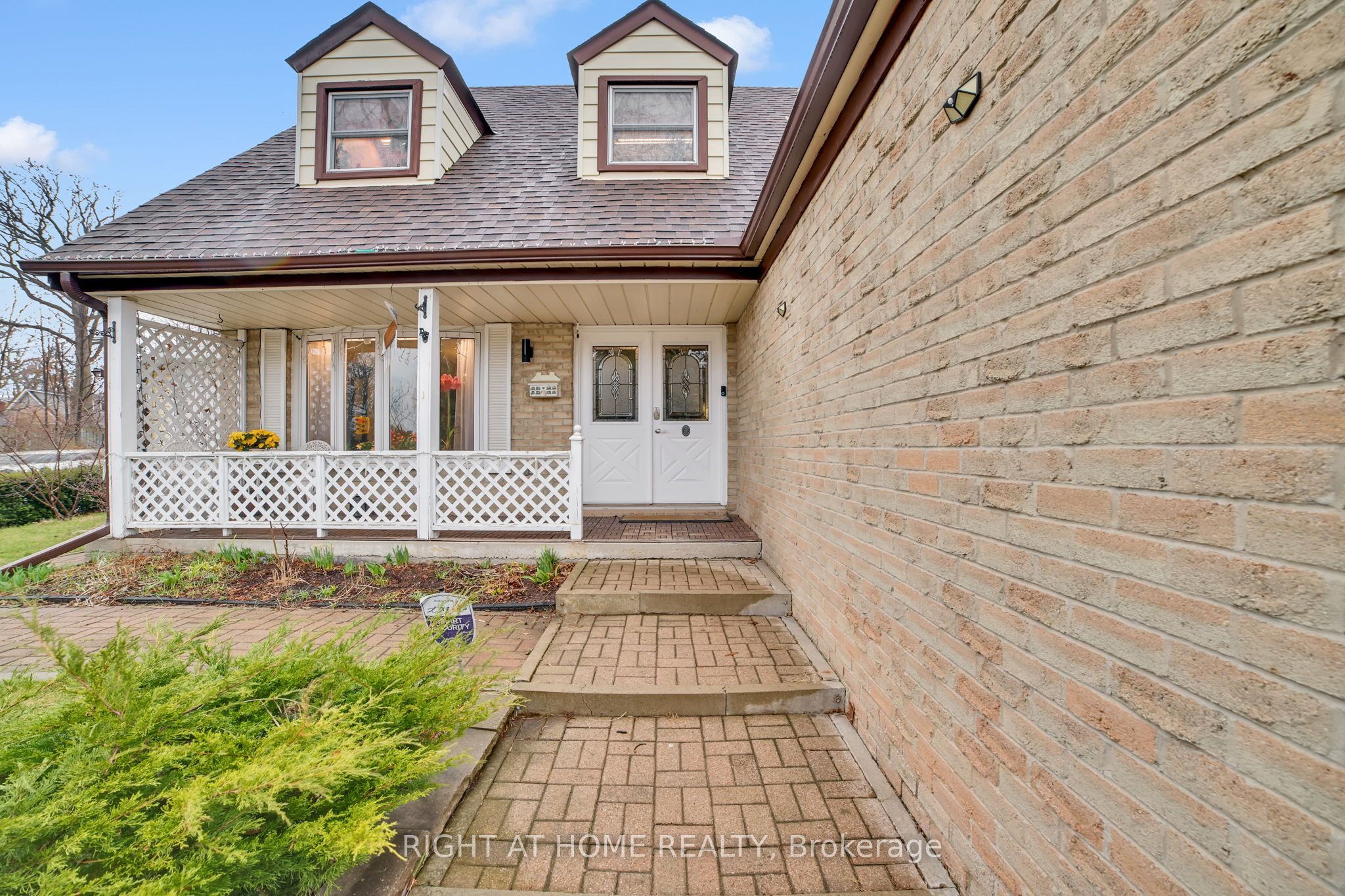 2298 Cavendish Drive