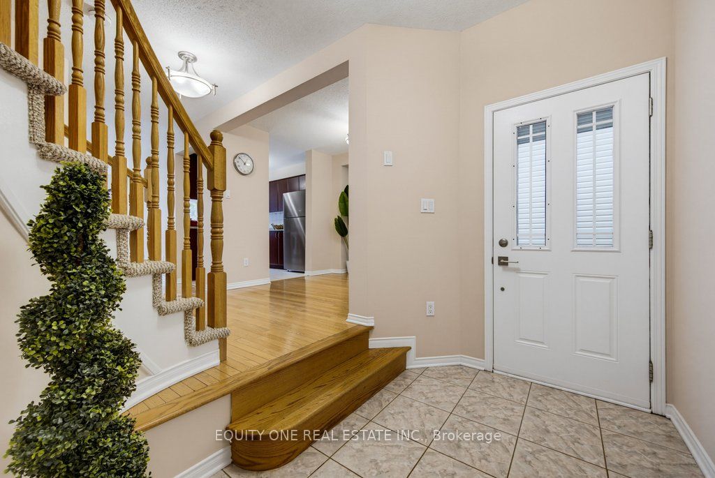 325 Applecross Crescent