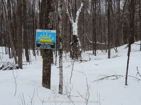 L3 - 297 HARDING Road Lanark Highlands ON K0G 1K0