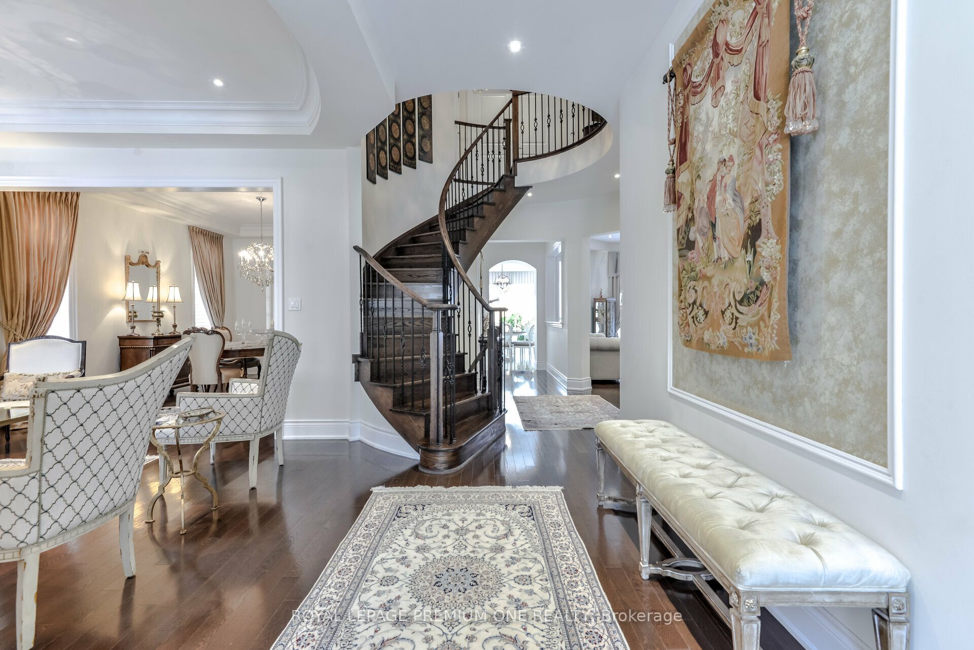 107 Headwind Boulevard E