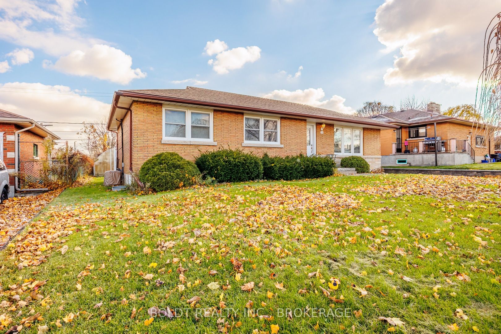 24 Winslow Crescent