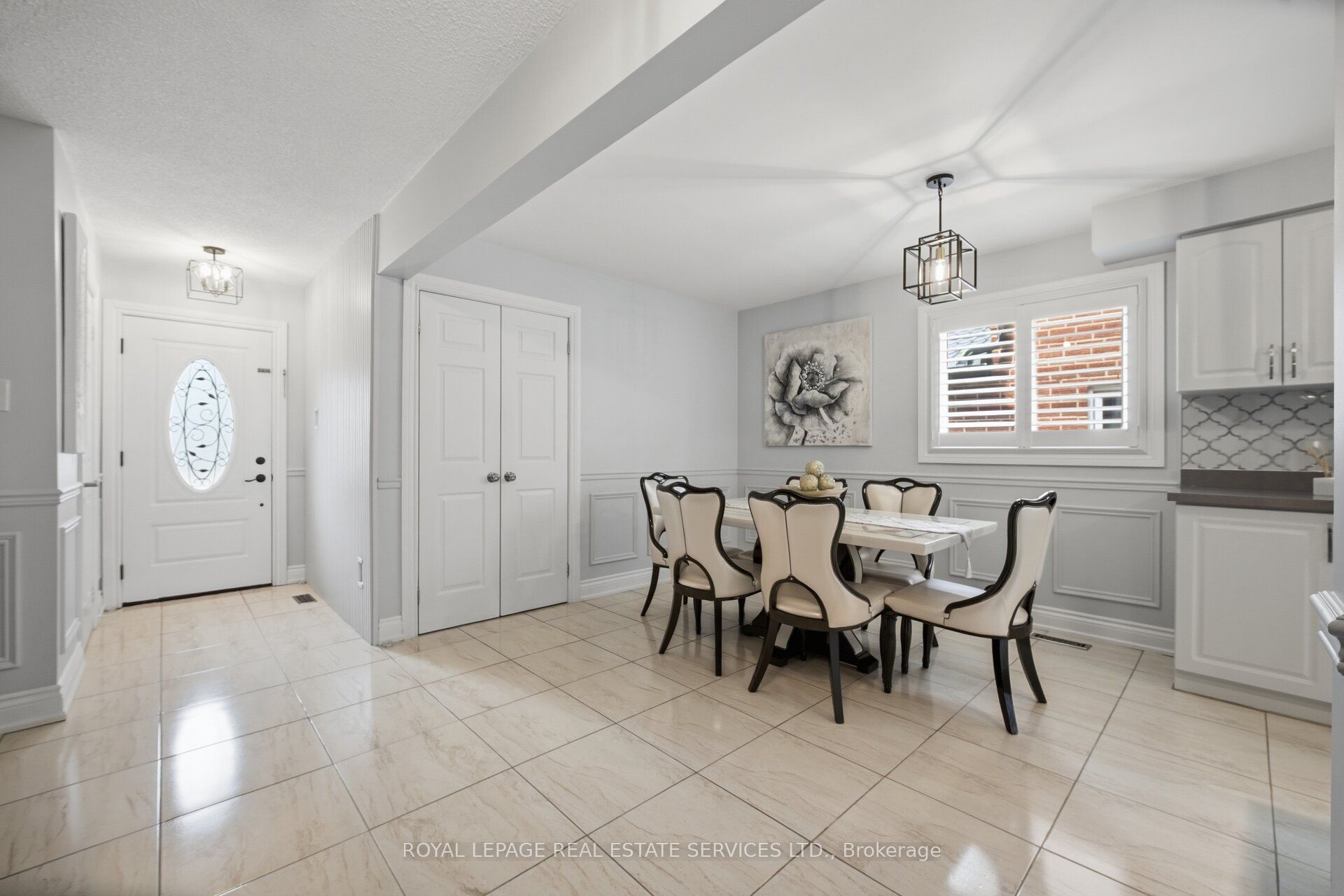 4679 Drakestone Crescent