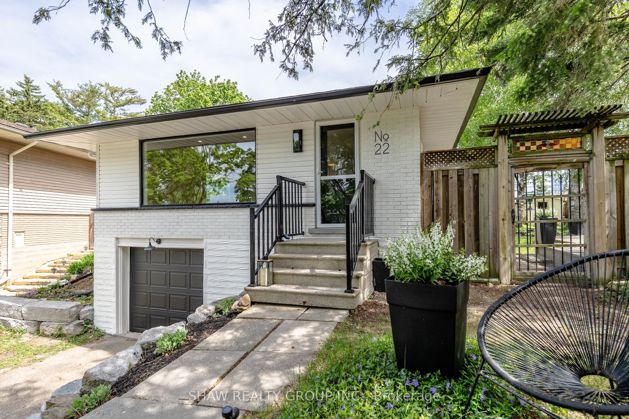 22 Charlotte Crescent