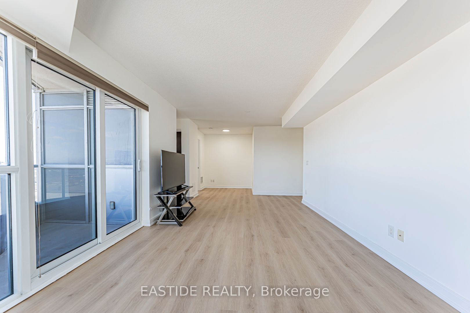151 Village Green Square 1508