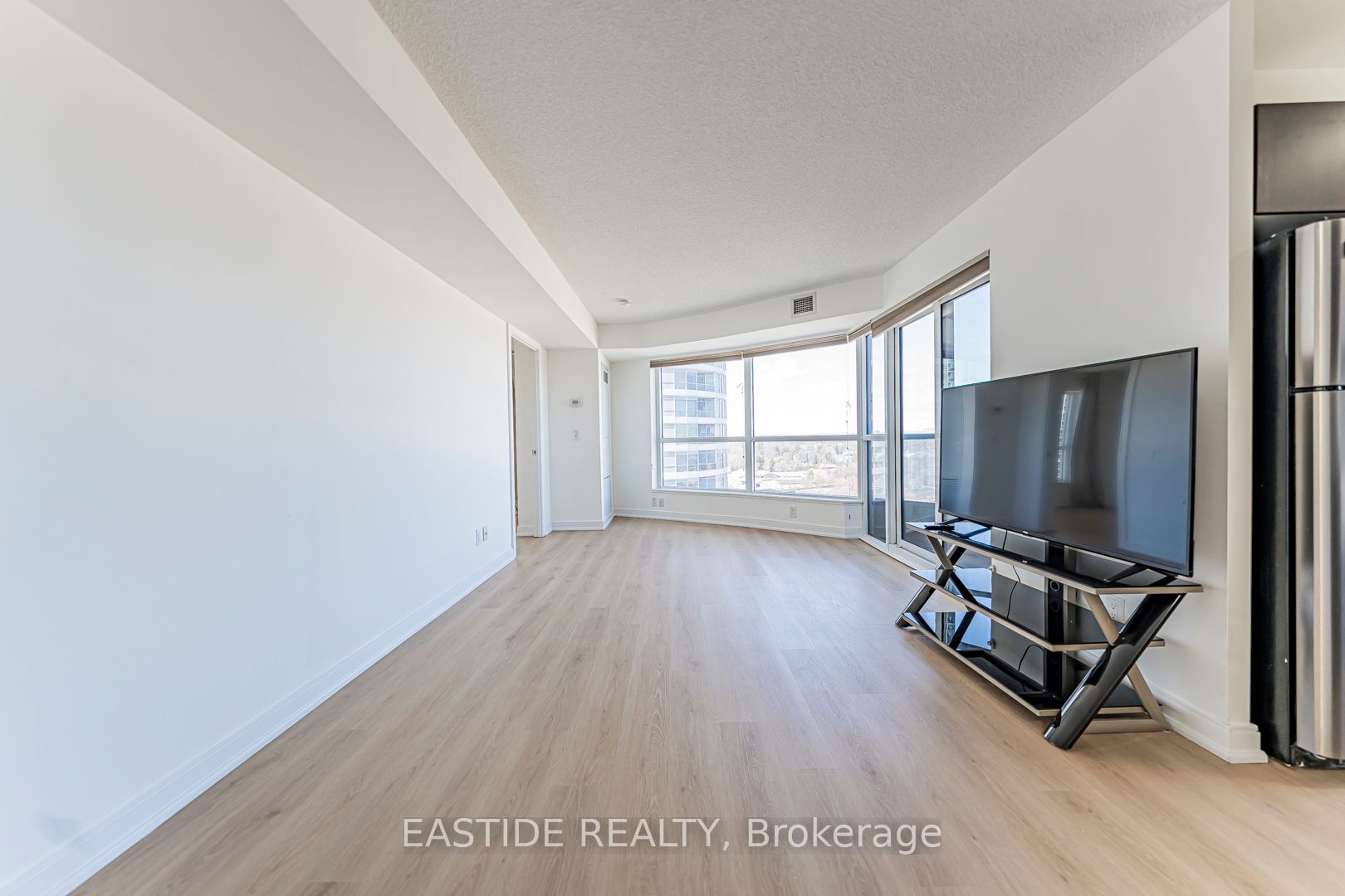 151 Village Green Square 1508