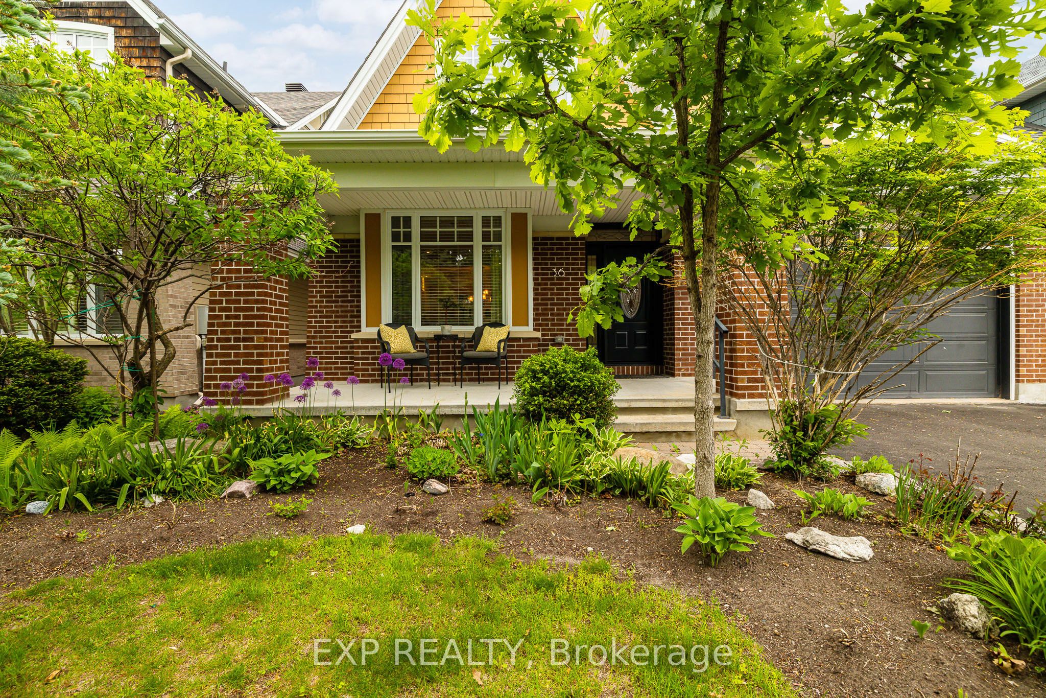 36 Oakbriar Crescent