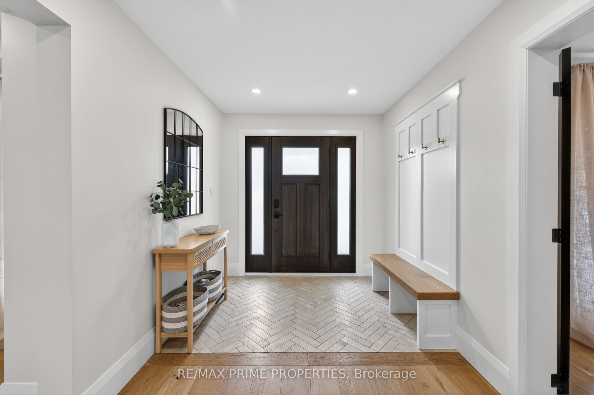 64 Balmoral Heights