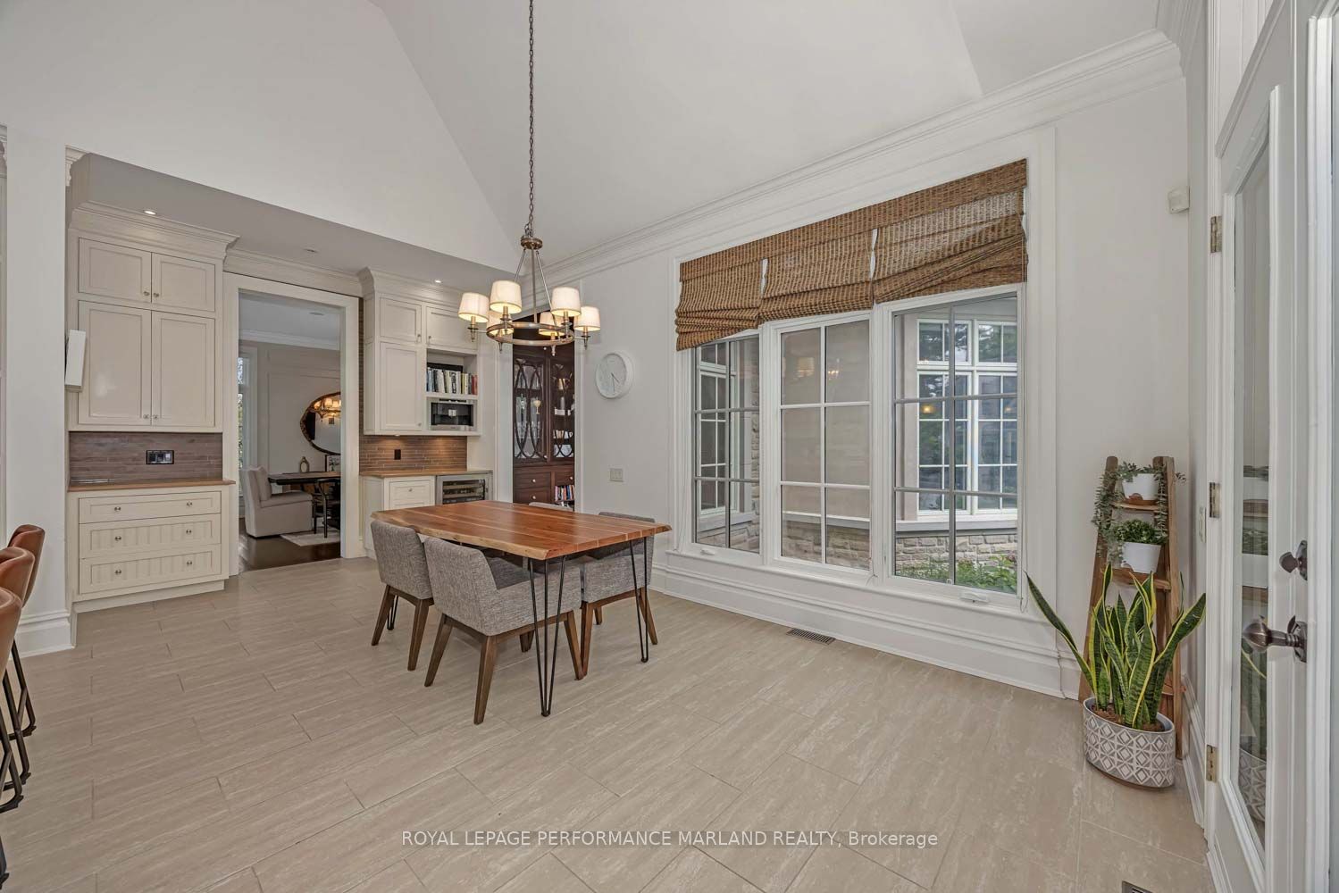 6065 Knights Drive