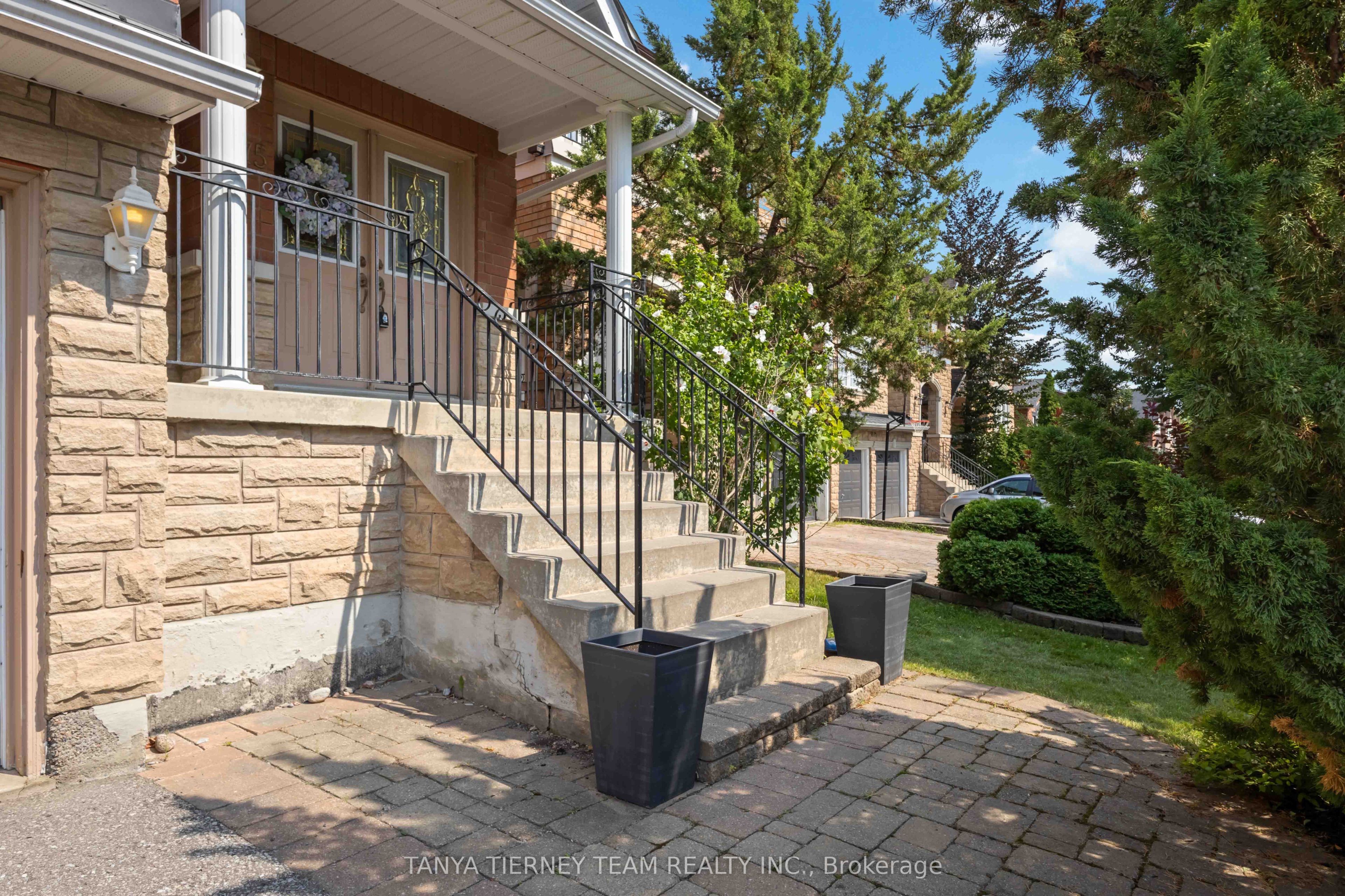 1775 Spartan Court