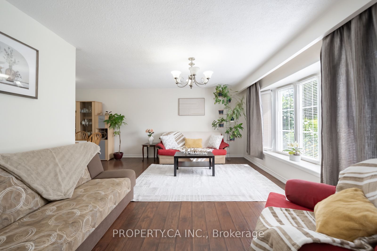 2563 Bromsgrove Road W