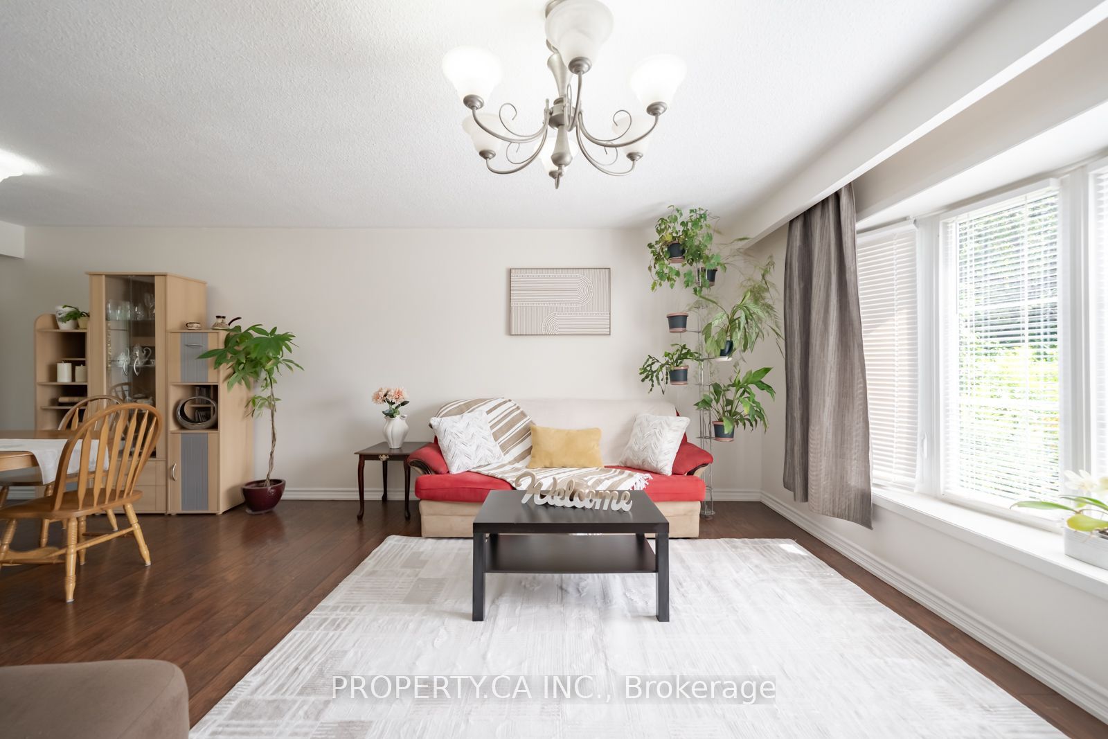 2563 Bromsgrove Road W