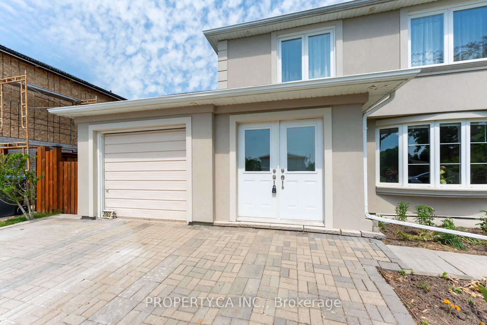 2563 Bromsgrove Road W