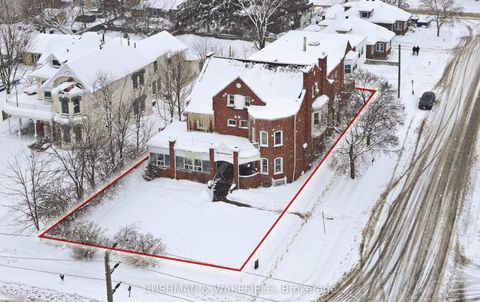 74 High Street E Barrie ON L4N 1W4