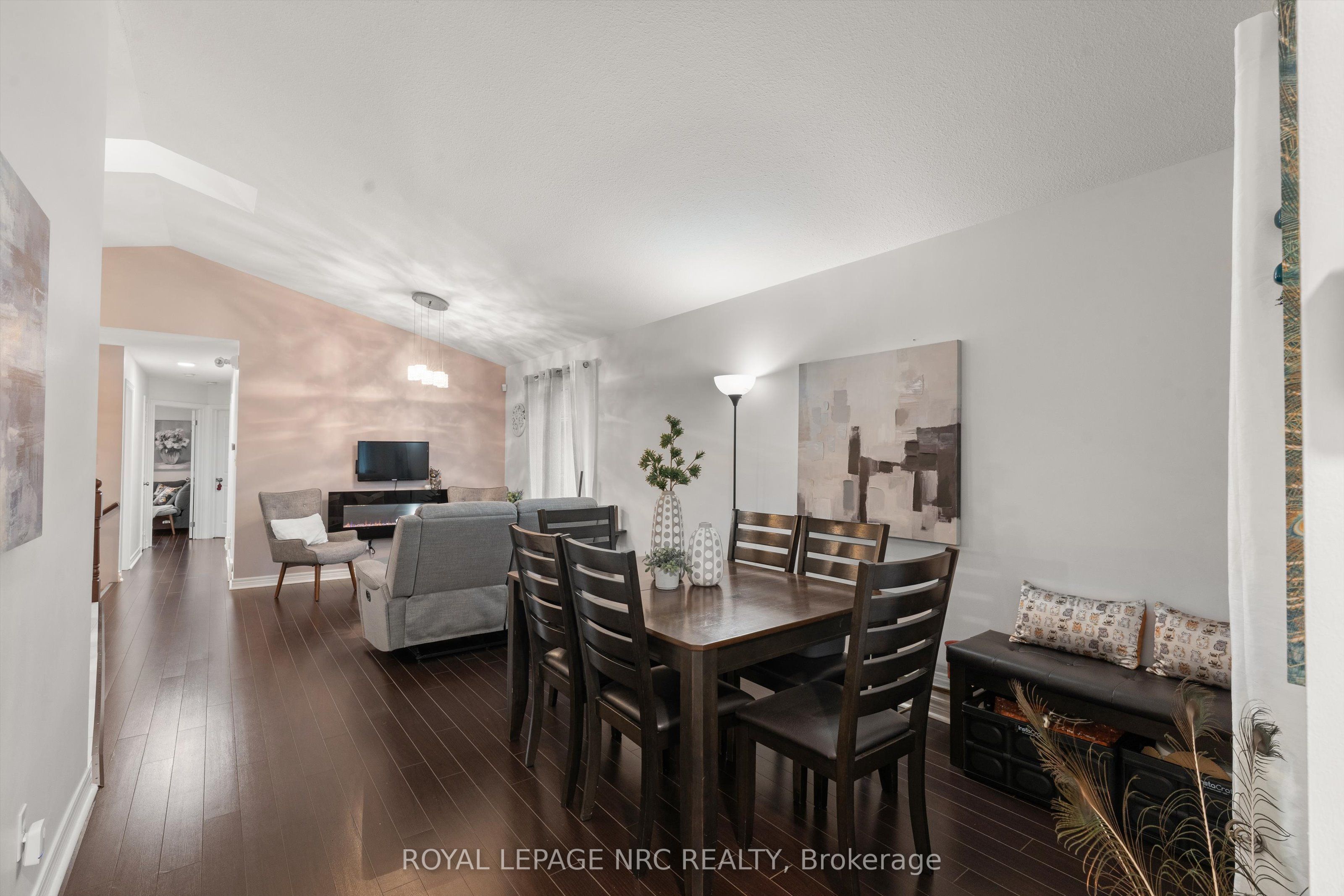 393 Glendale Avenue B