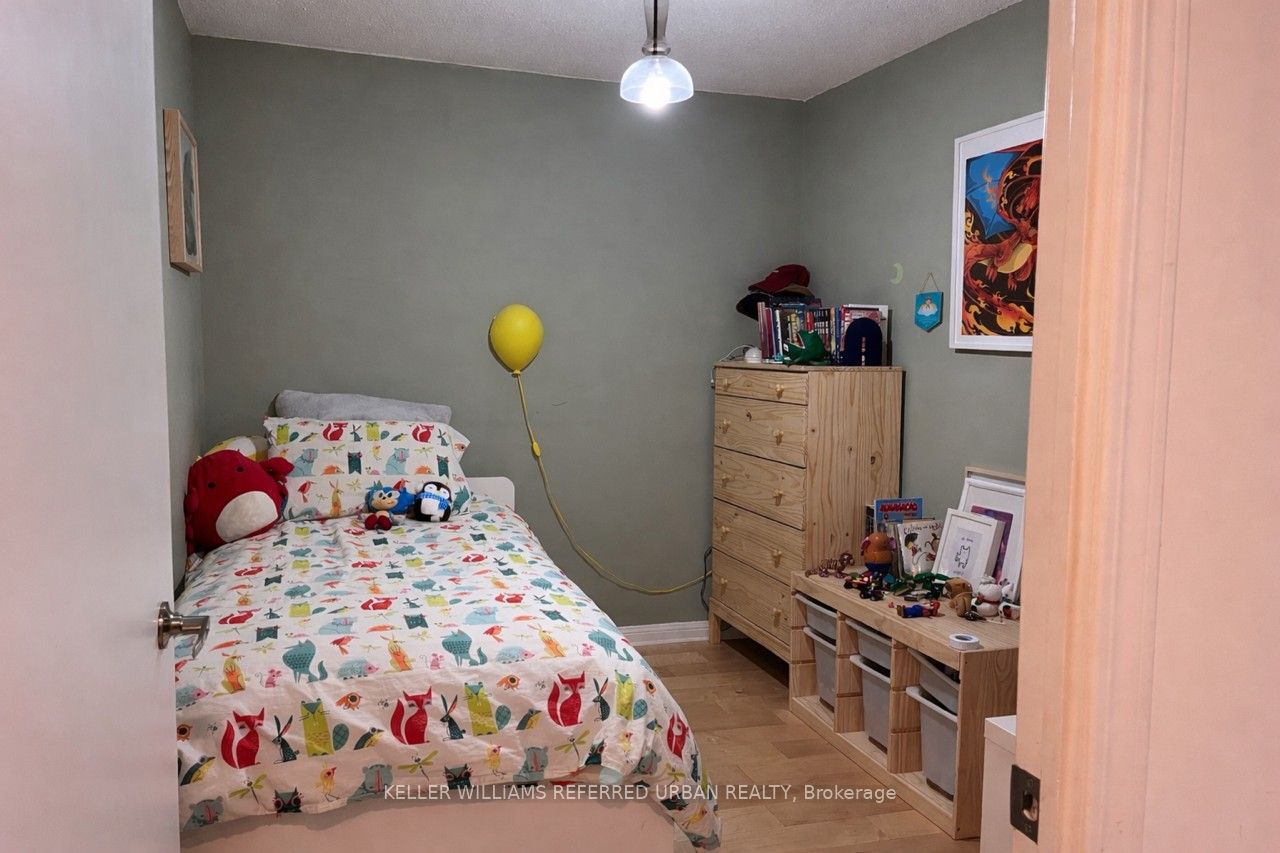 1000 King Street W 311