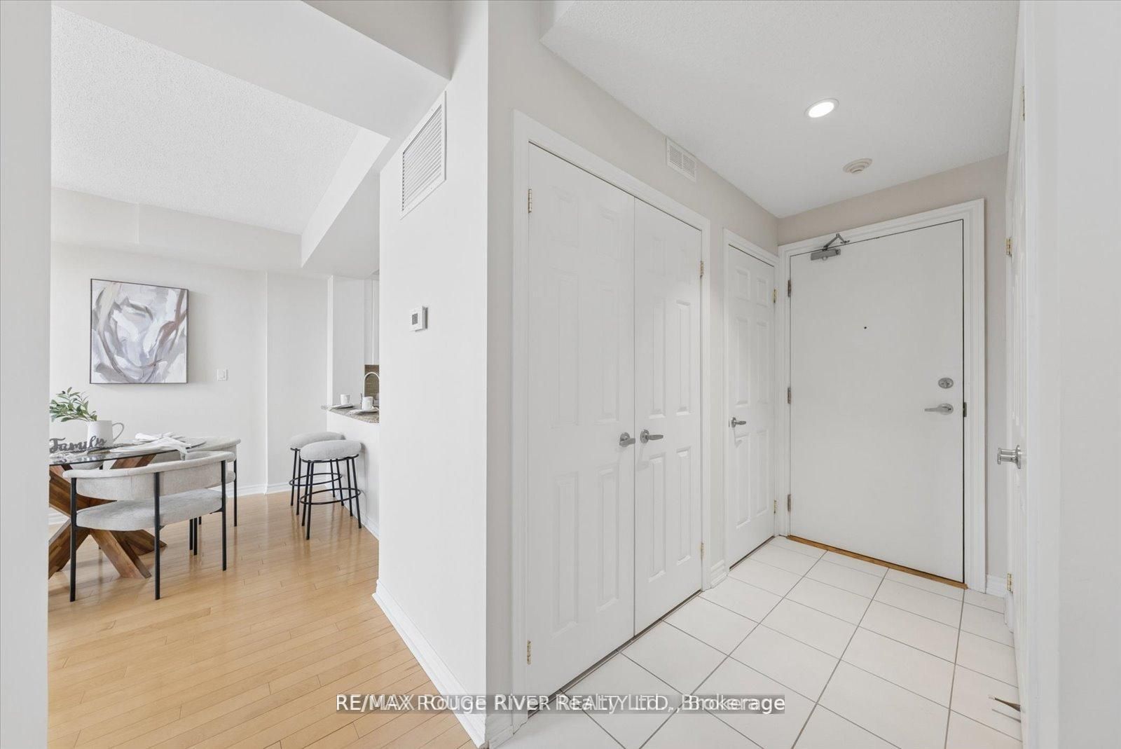 395 Lakebreeze Drive 306