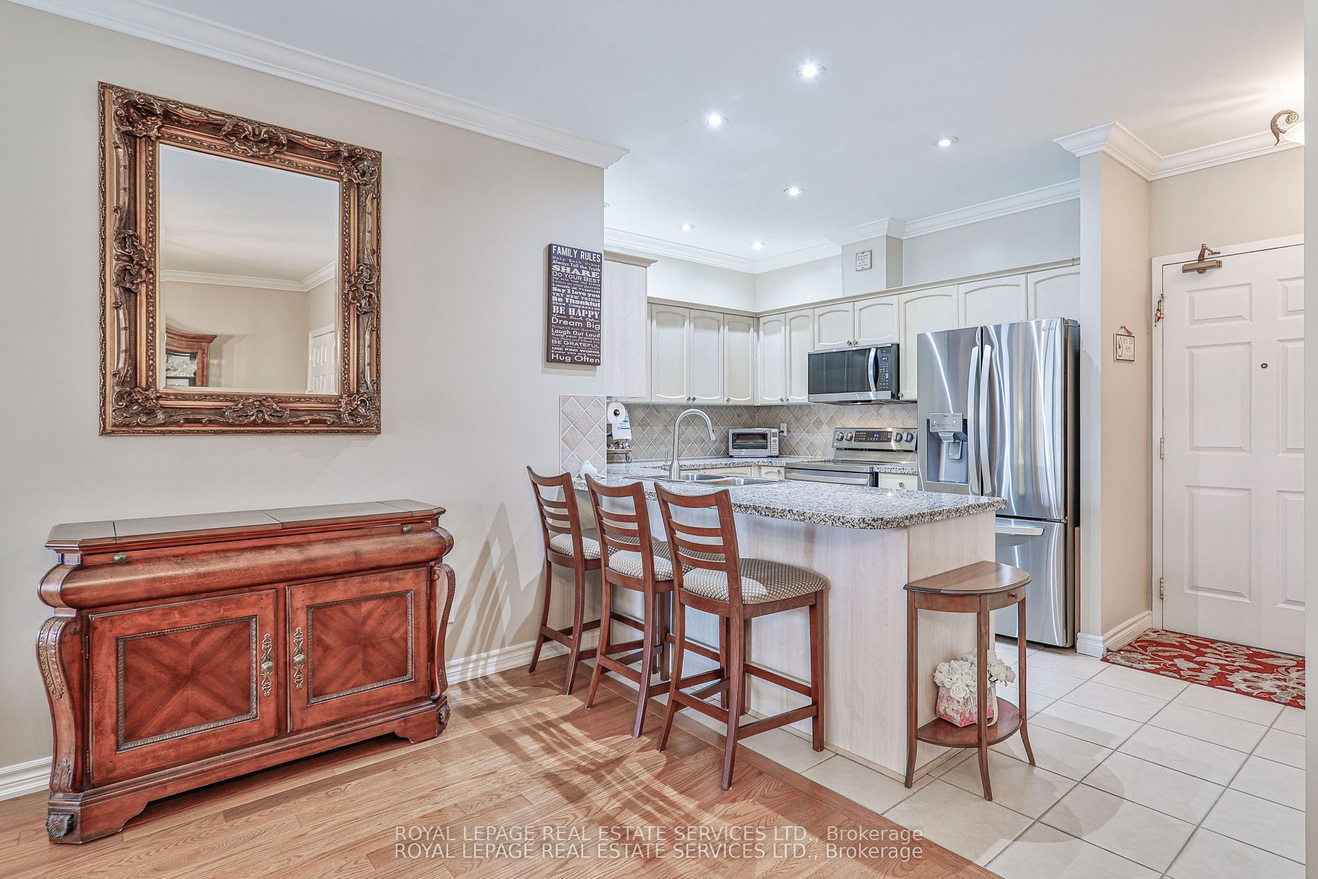 33 Wallace Street 303