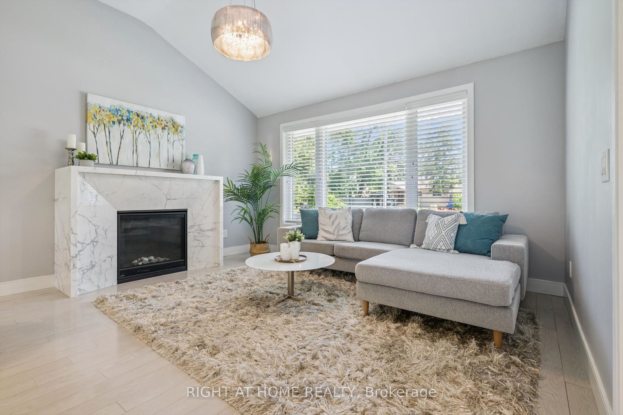2486 Edenhurst Drive