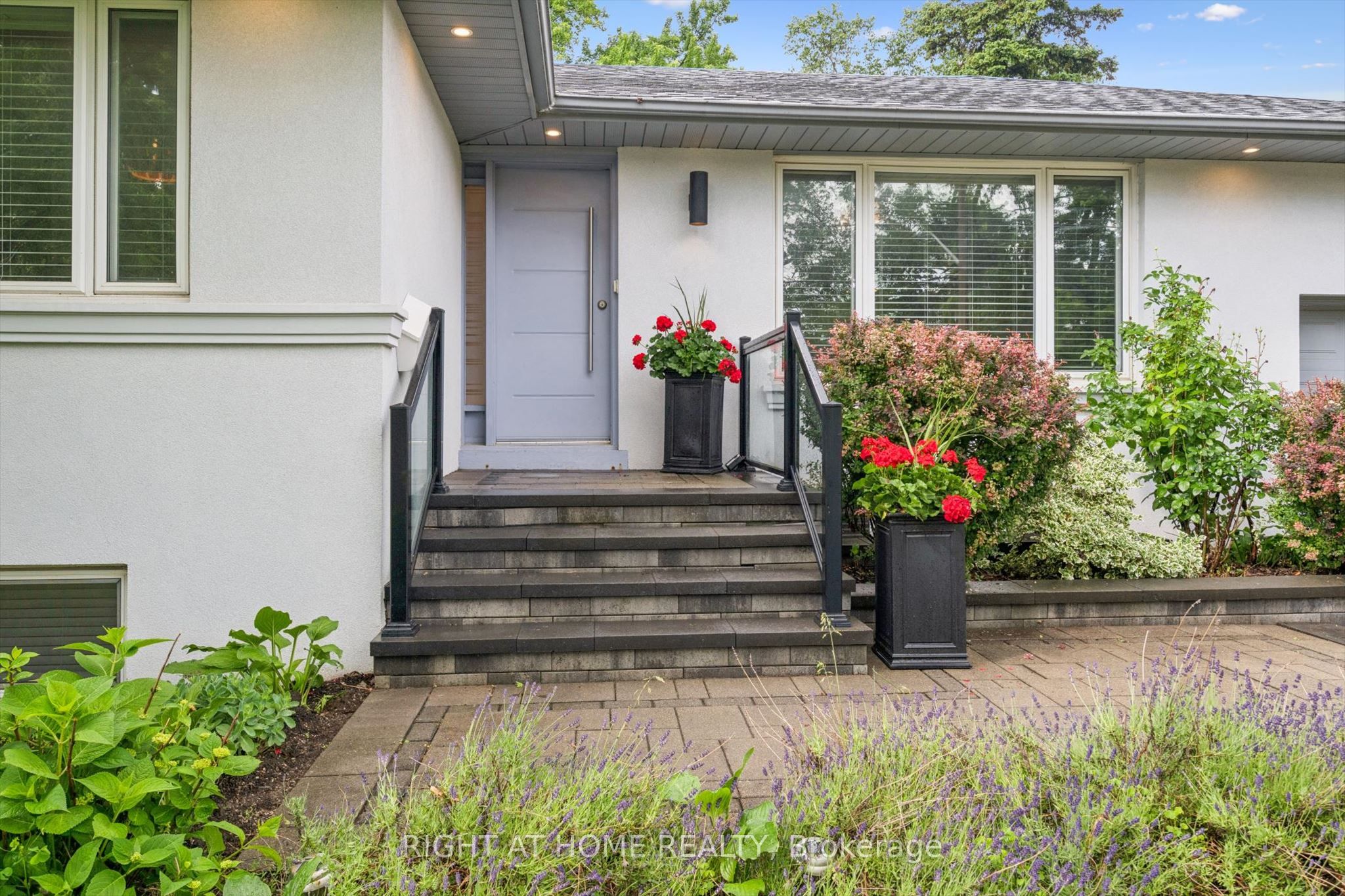 2486 Edenhurst Drive