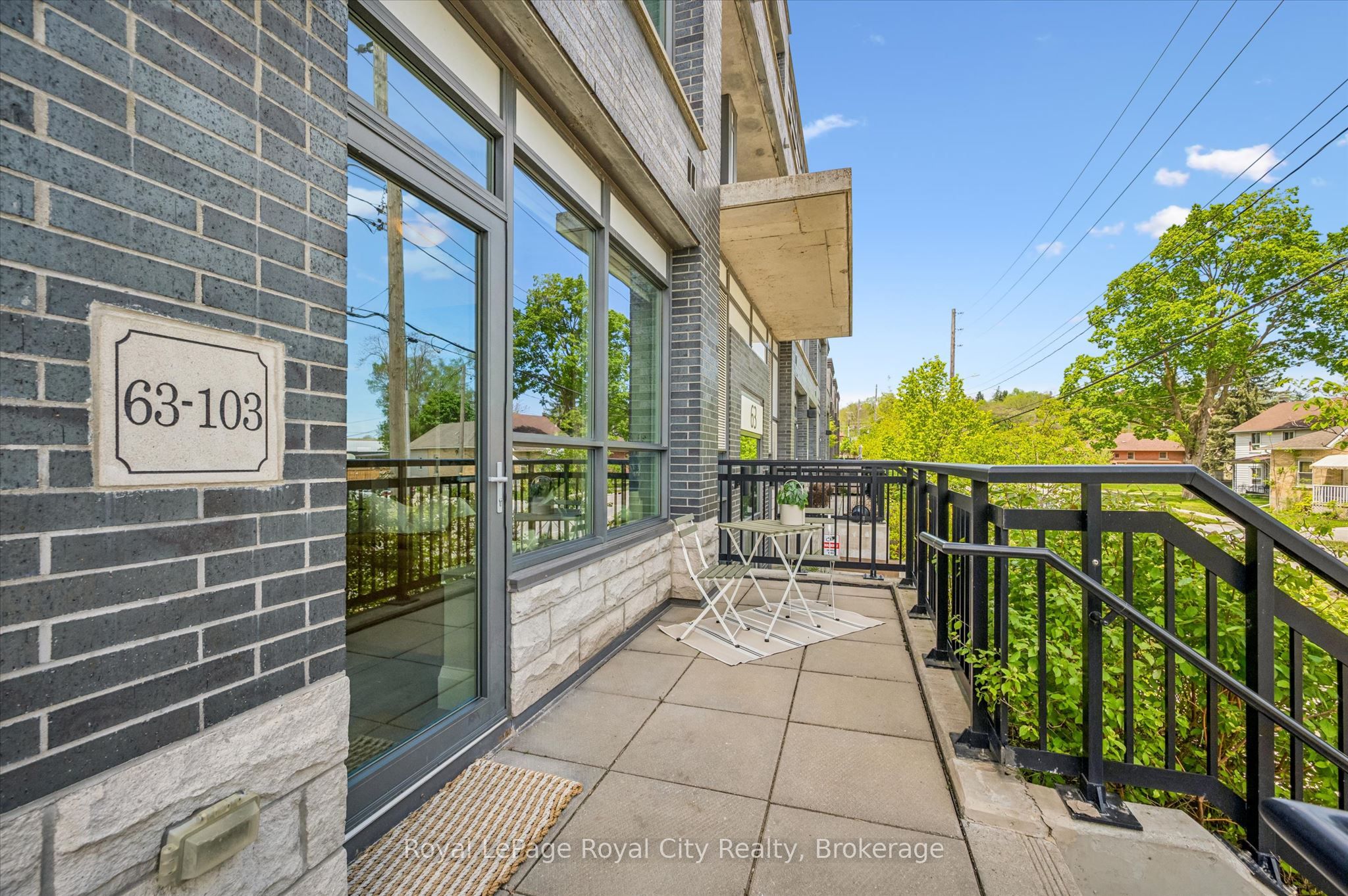 63 Arthur Street S 103