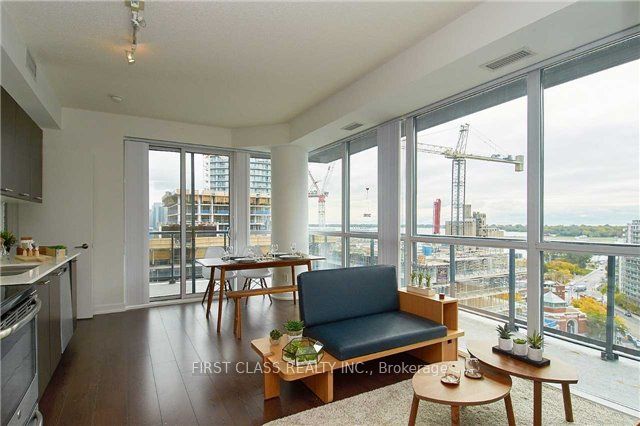 20 Bruyeres Mews 1610