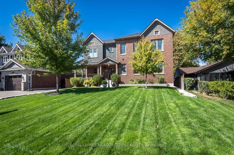 29 Barton Street Milton ON L9T 1C7