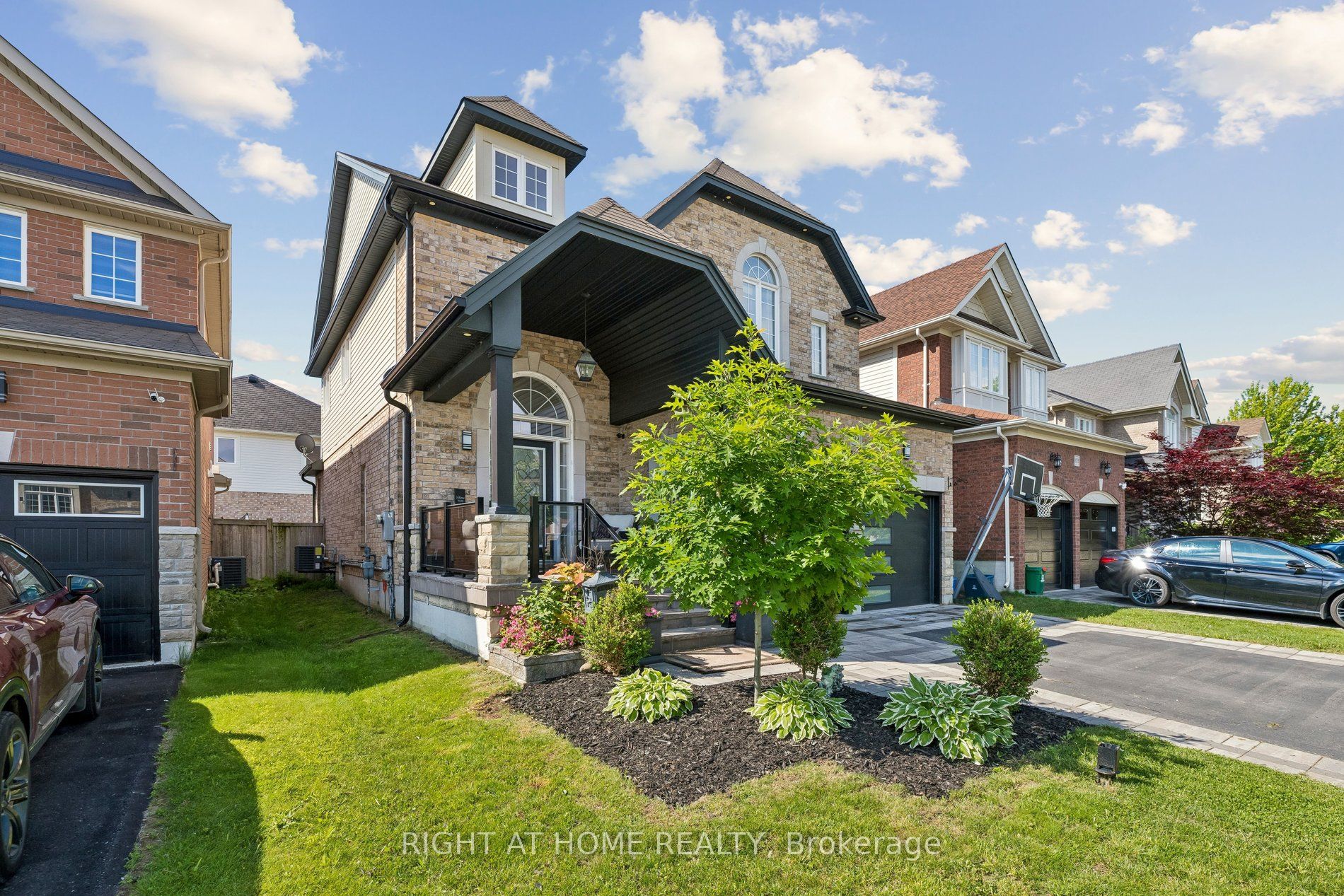 99 Hockley Avenue