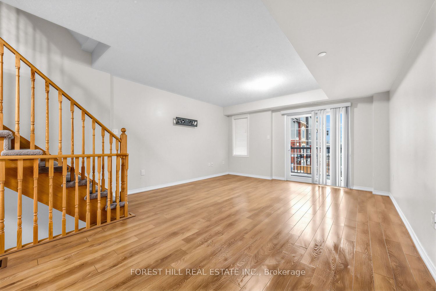 2516 Rosedrop Path