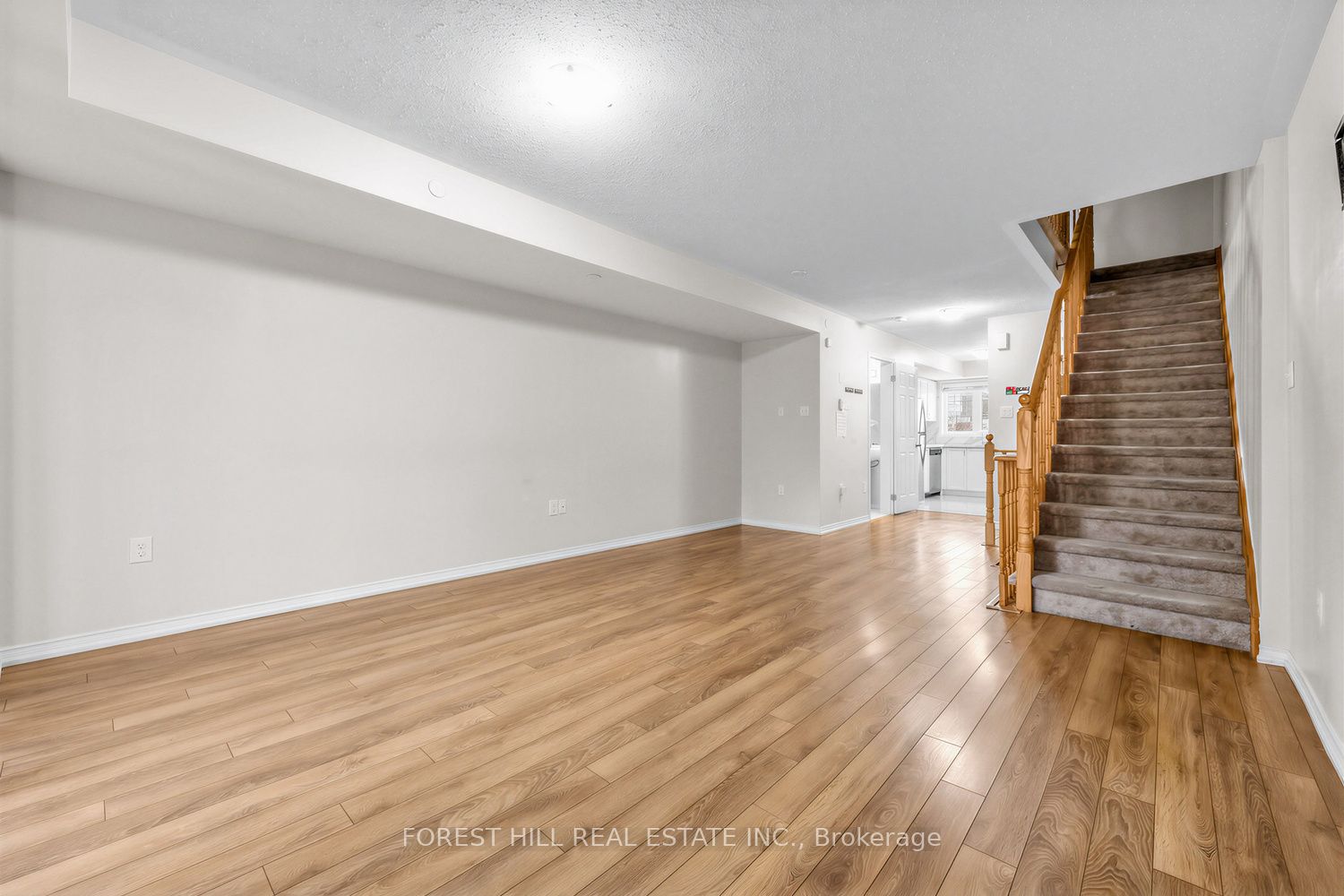 2516 Rosedrop Path