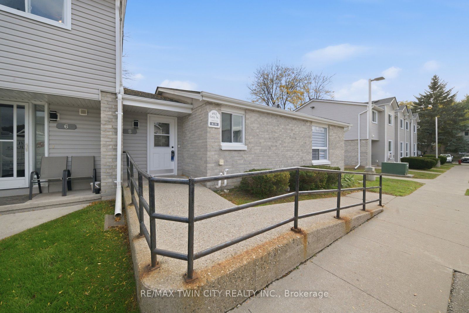 492 Grey Street 5