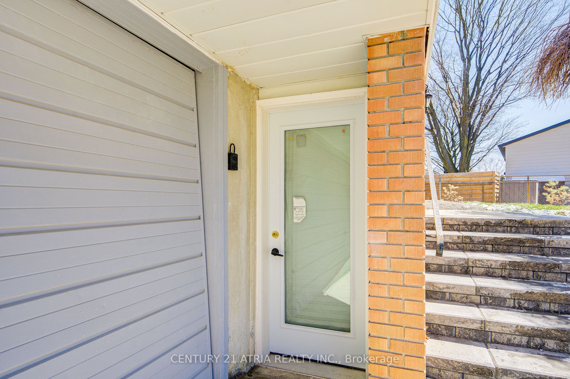 31 Sir Caradoc Place