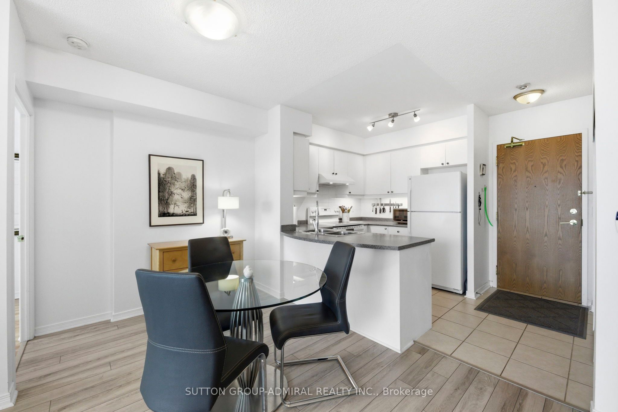 5500 Yonge Street 1403