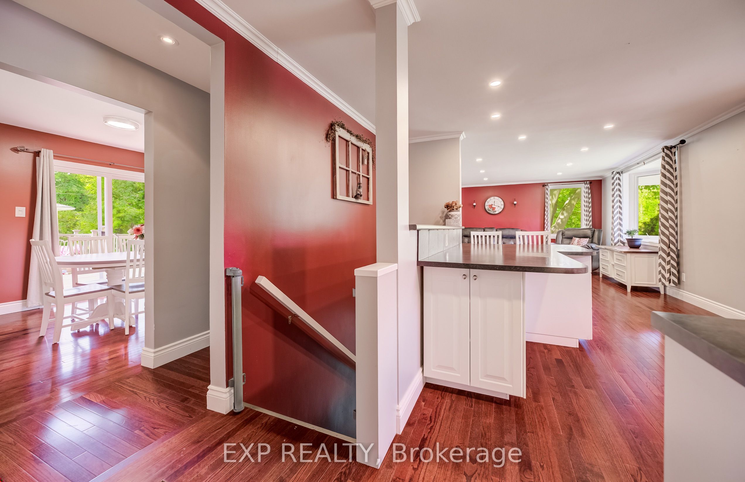 4 James Wilson Street