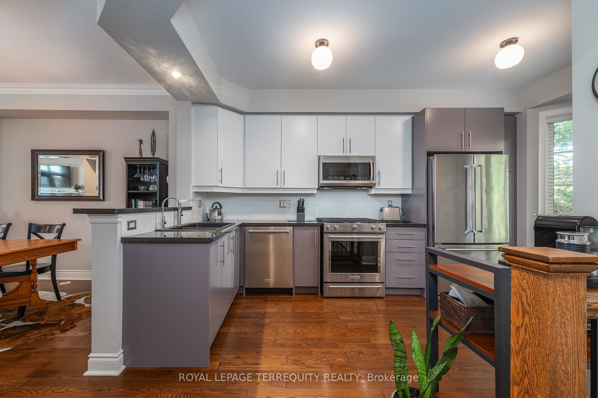 265 Van Dusen Boulevard 9