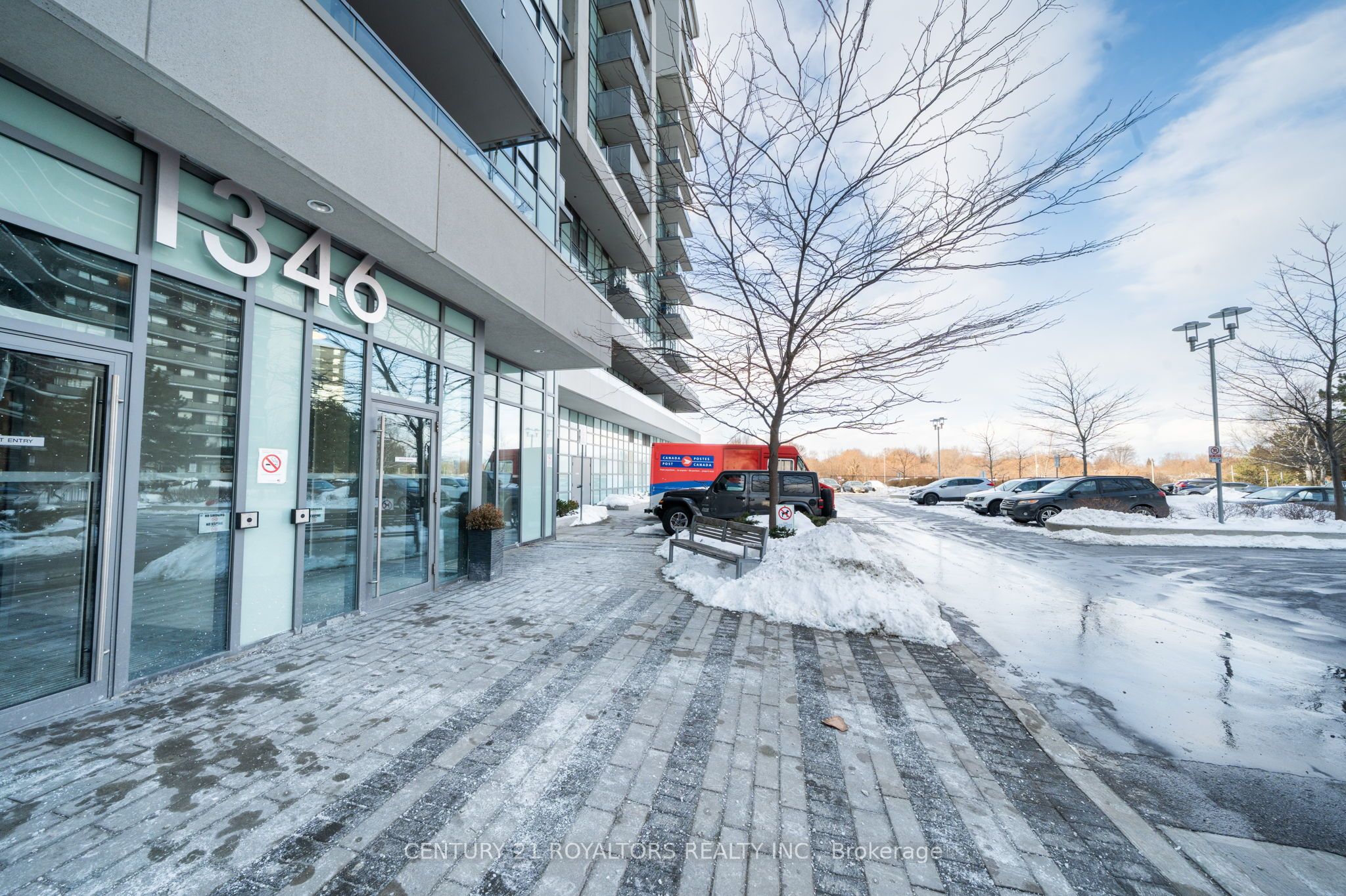 1346 Danforth Road 811