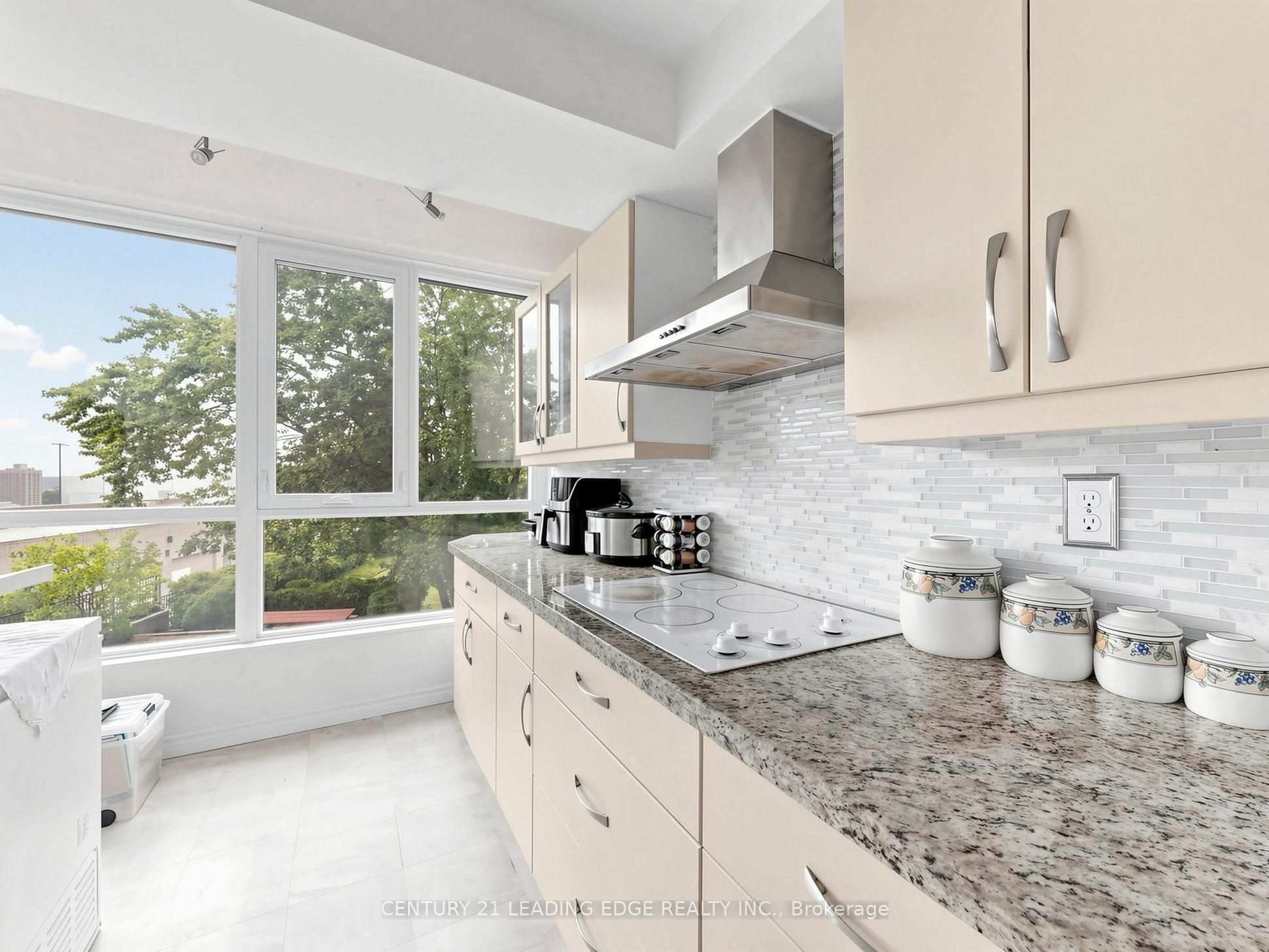 3231 Eglinton Avenue E 204