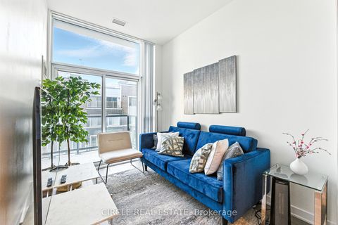 60 Honeycrisp Crescent 201 Vaughan ON L4K 0N5