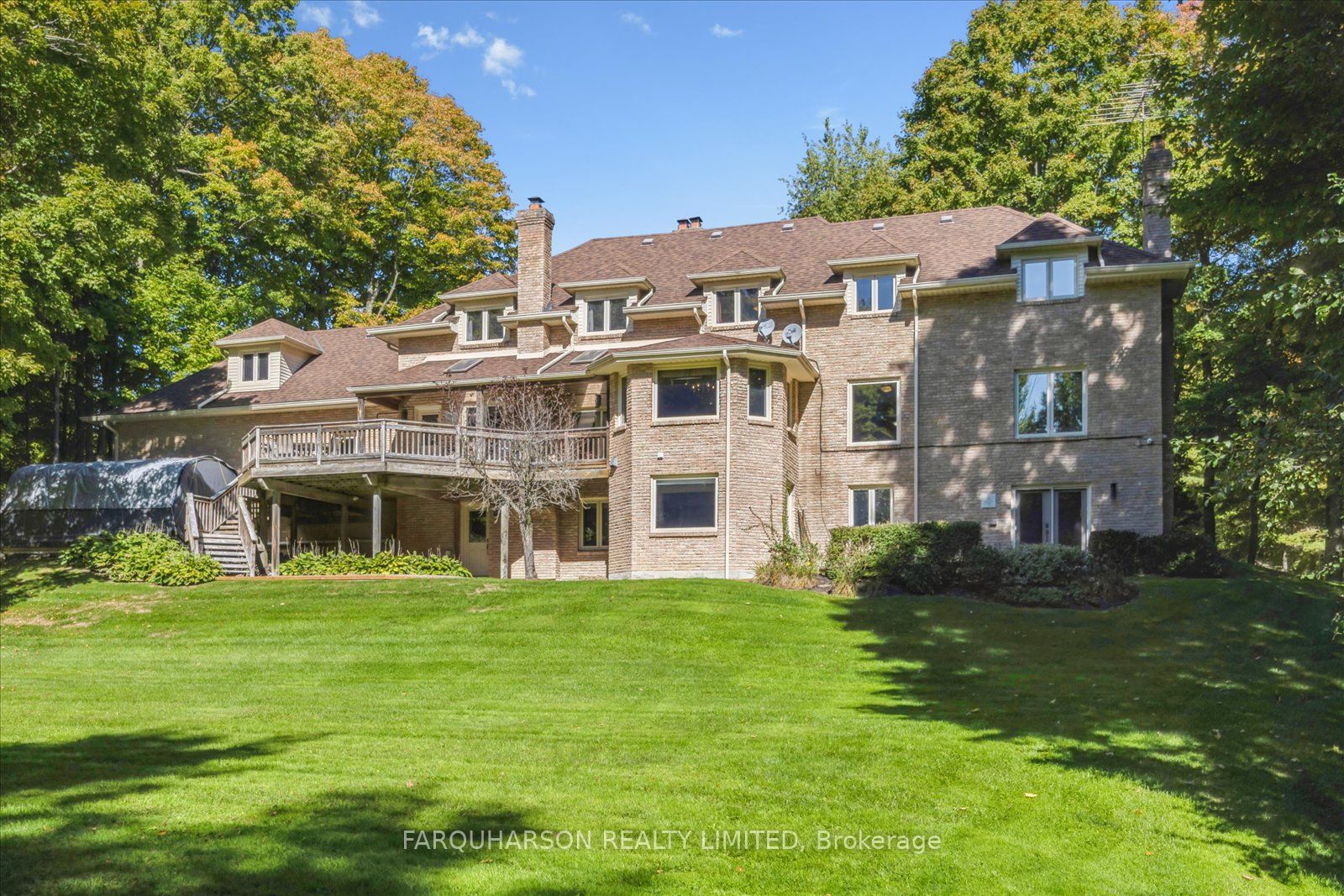 15 Skyridge Court