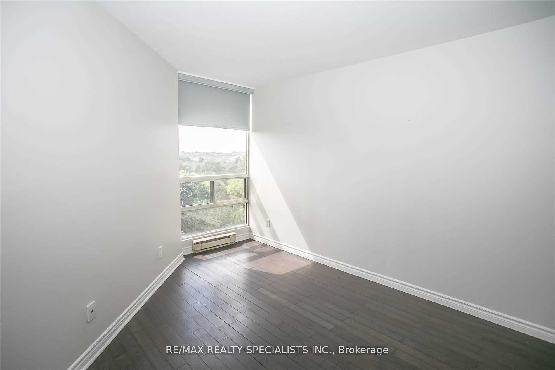 45 Kingsbridge Garden Circle 601