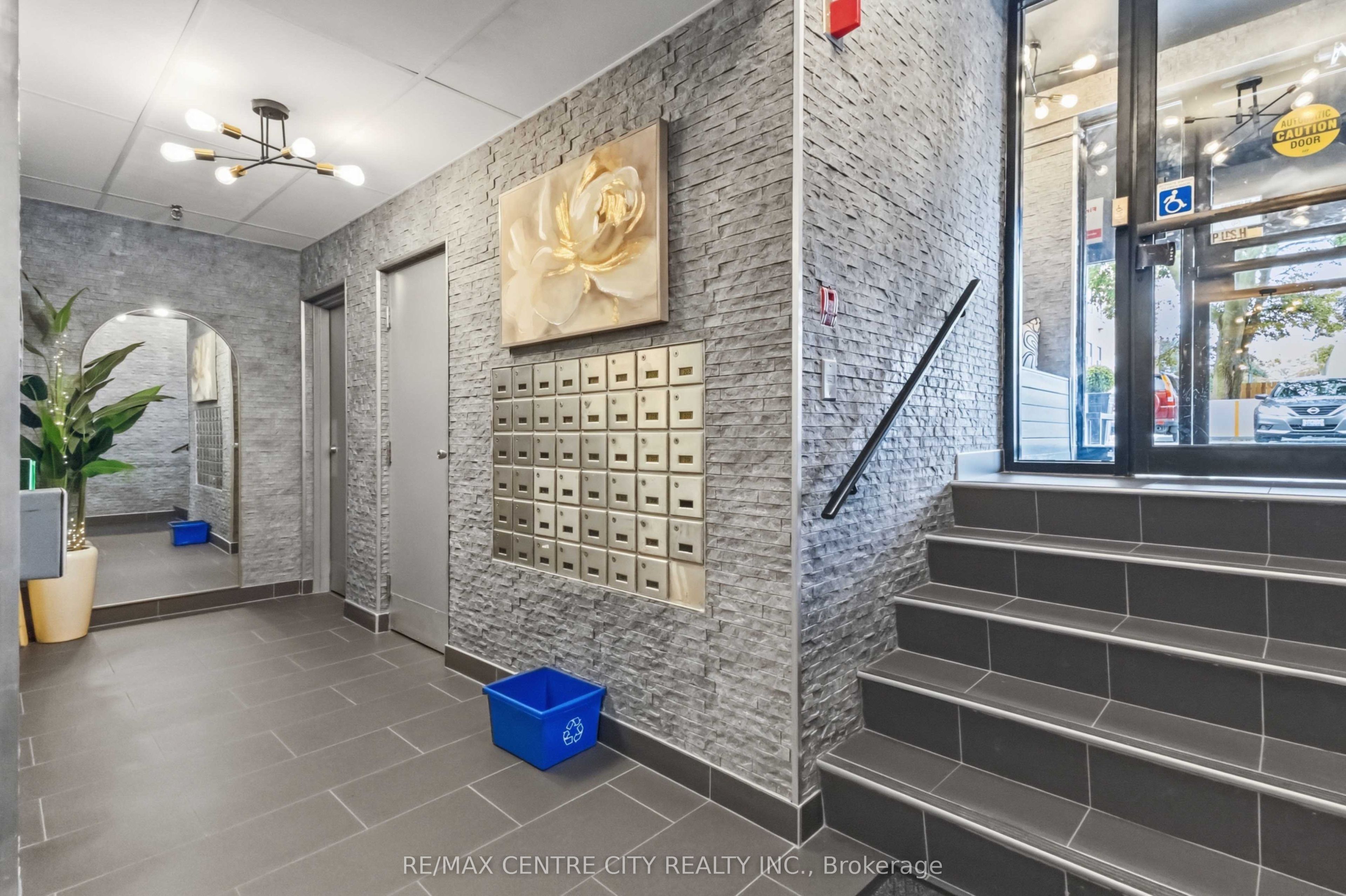 440 Central Avenue 405
