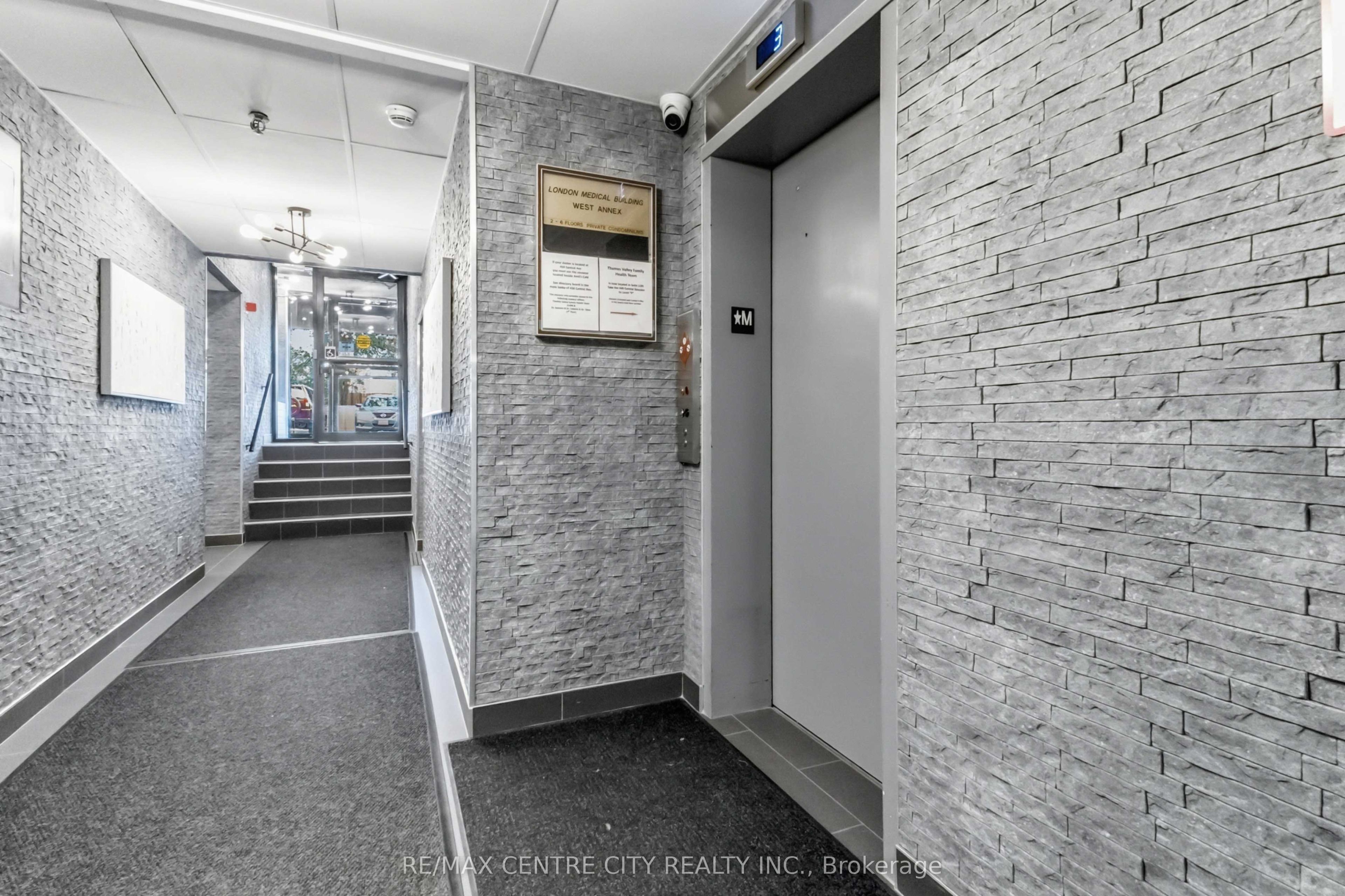 440 Central Avenue 405