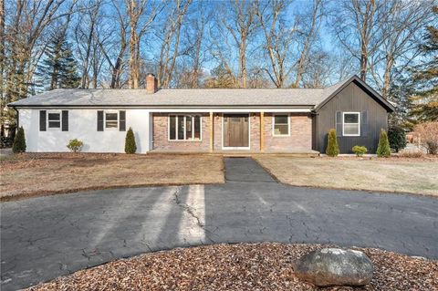 221 Hillcrest Drive N, Cranston, RI 02921 - MLS#: 1380373
