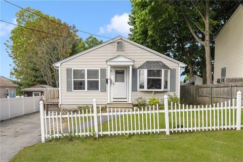 2 Sando Street, Pawtucket, RI 02860 - MLS#: 1385269