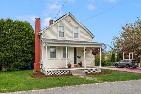 27 Hayes Street, Cranston, RI 02920 - MLS#: 1384298