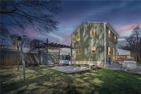 15 Glendale Avenue, East Providence, RI 02915 - MLS#: 1382491