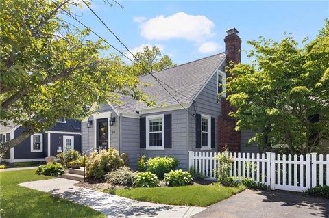 58 Roslyn Avenue, Cranston, RI 02910 - MLS#: 1384682