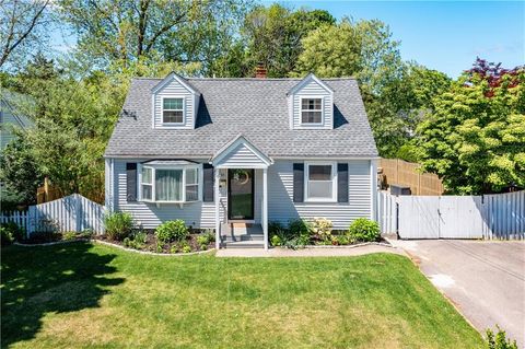 45 Nichols Road, North Kingstown, RI 02852 - MLS#: 1385642